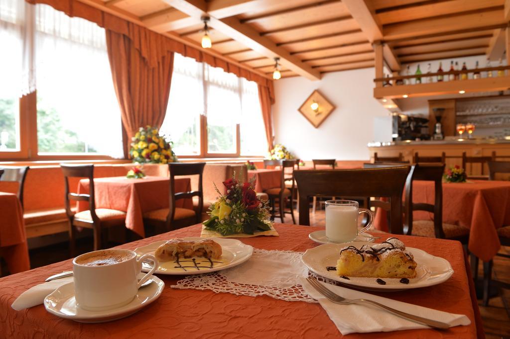 Hotel Dalla Serra Mezzana  Esterno foto