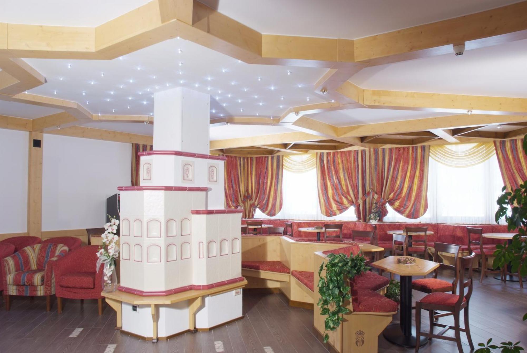 Hotel Dalla Serra Mezzana  Esterno foto