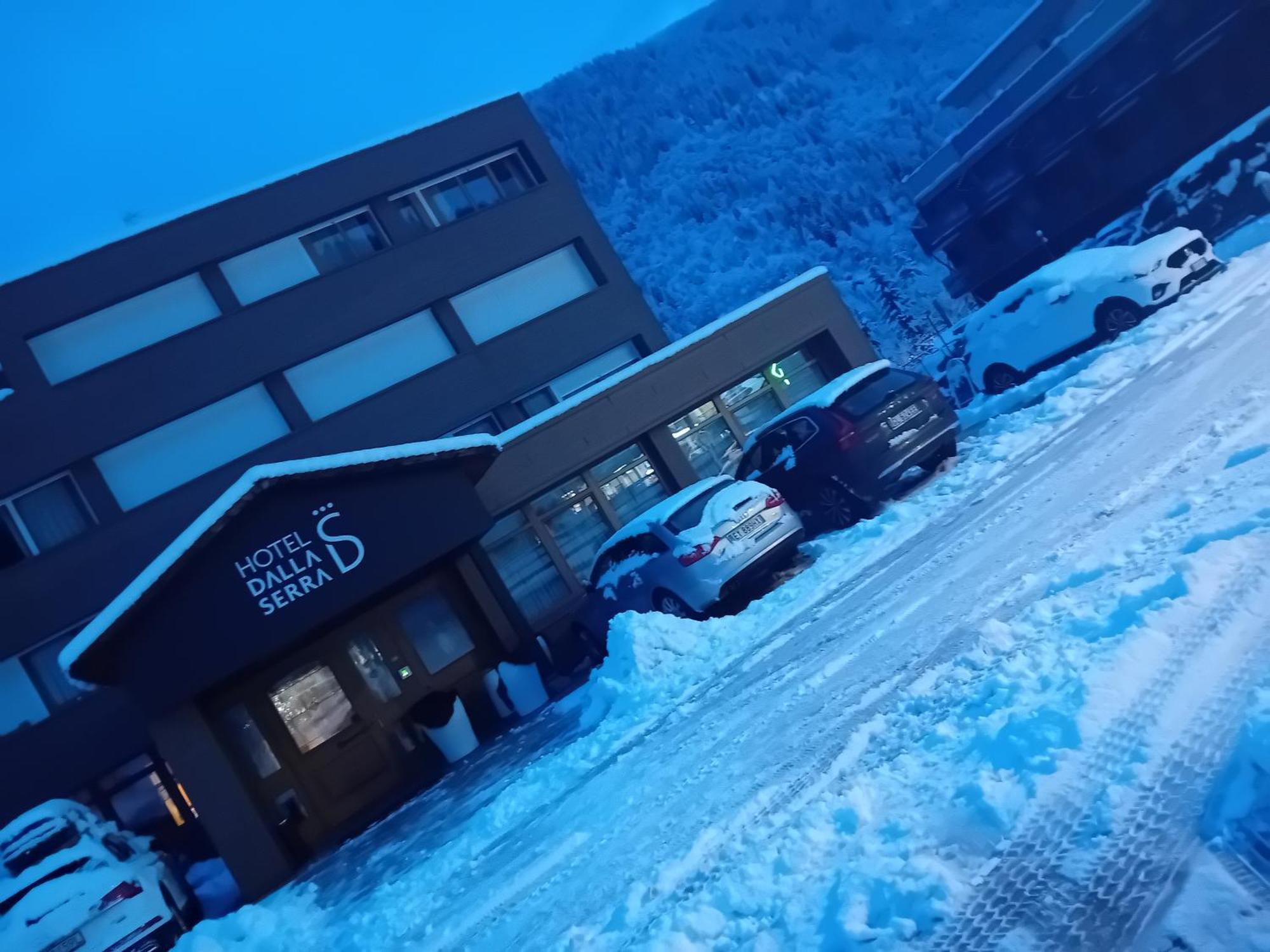 Hotel Dalla Serra Mezzana  Esterno foto