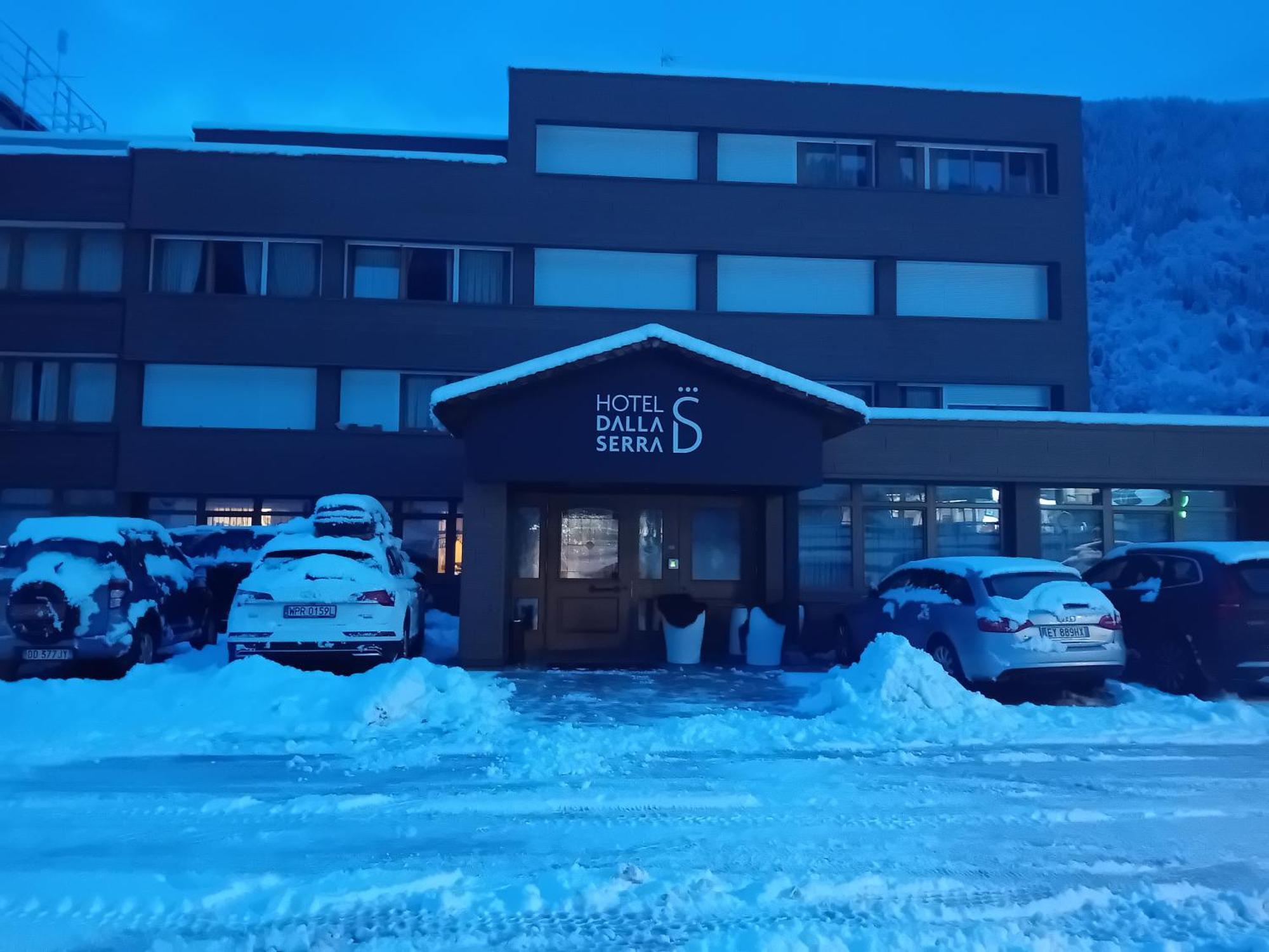 Hotel Dalla Serra Mezzana  Esterno foto