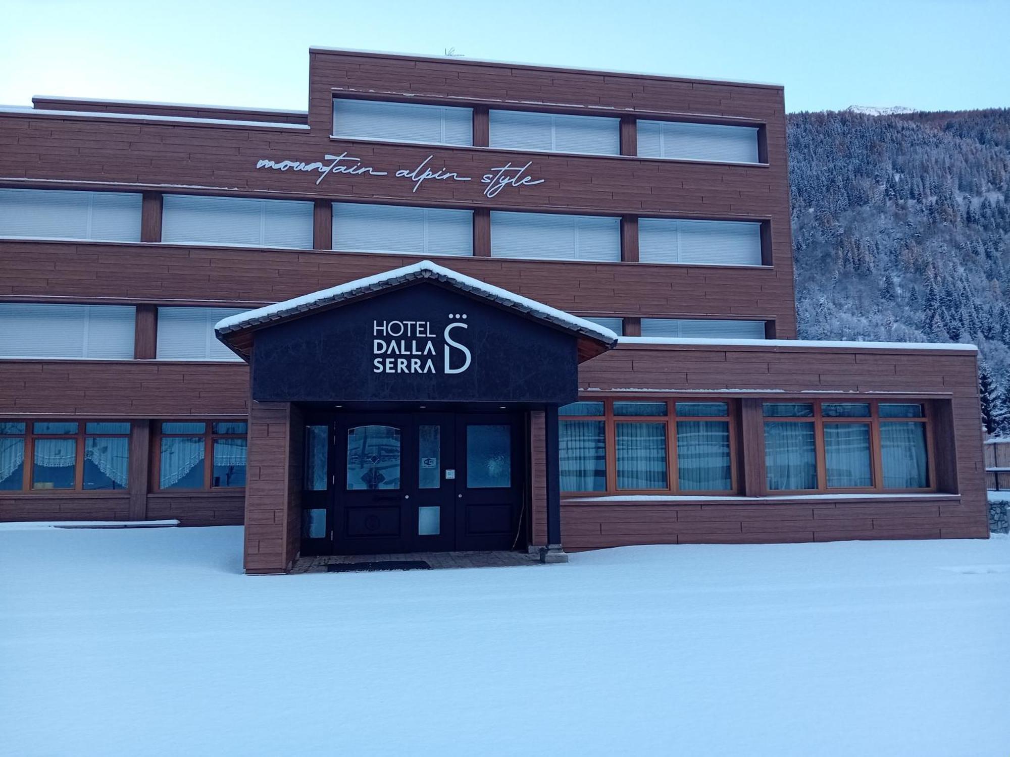 Hotel Dalla Serra Mezzana  Esterno foto
