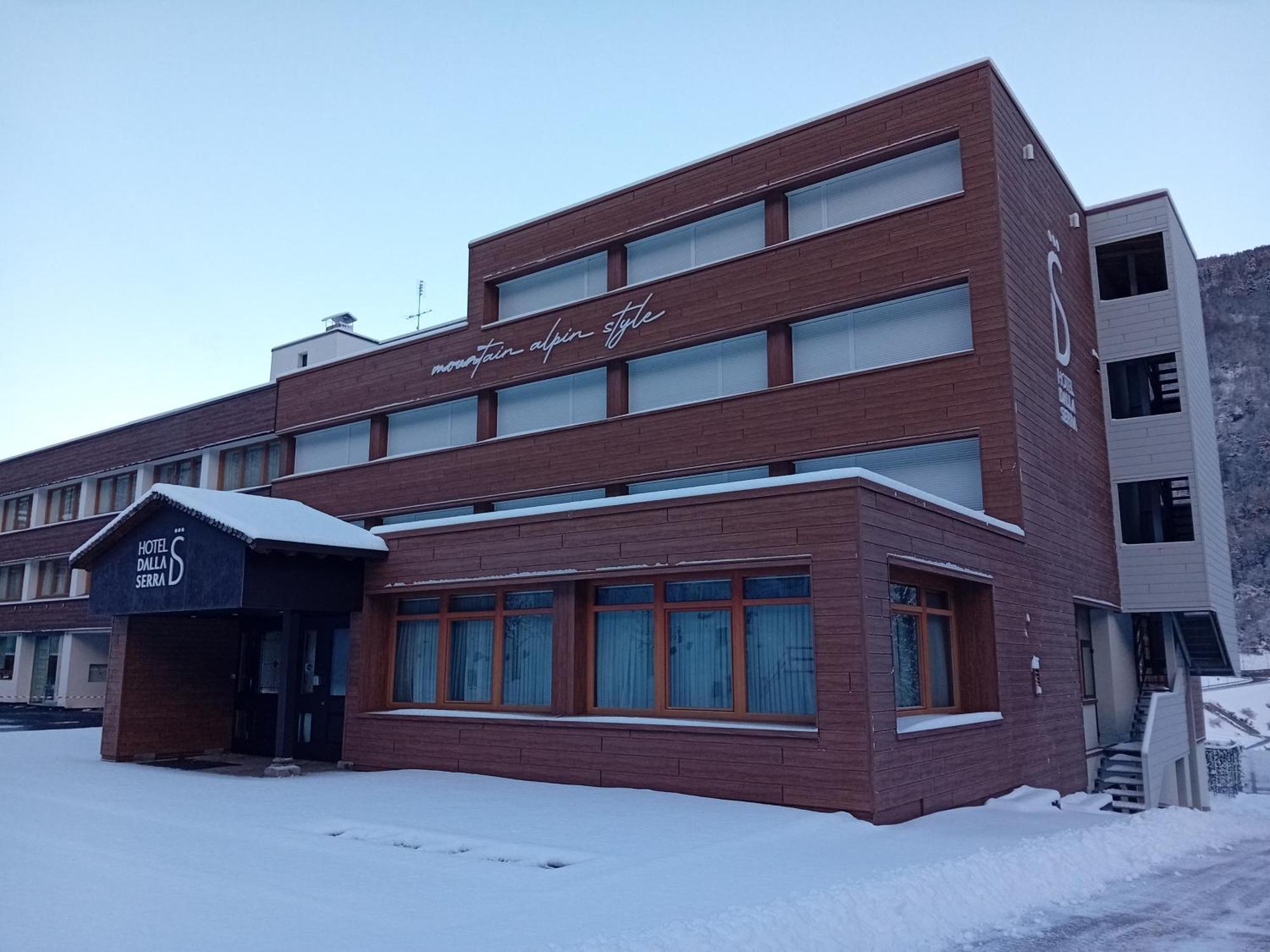 Hotel Dalla Serra Mezzana  Esterno foto