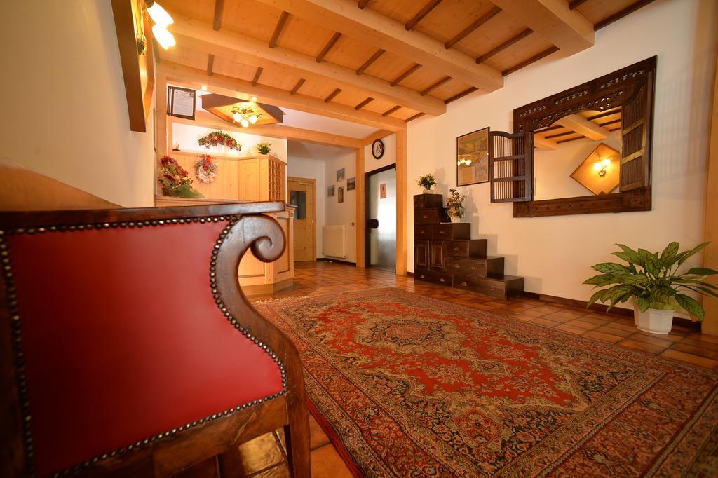 Hotel Dalla Serra Mezzana  Esterno foto