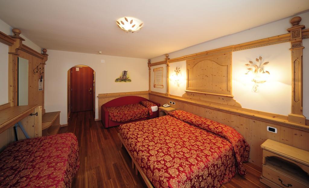 Hotel Dalla Serra Mezzana  Esterno foto