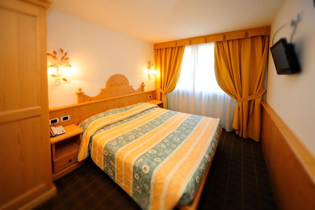 Hotel Dalla Serra Mezzana  Camera foto