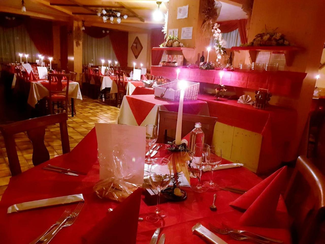 Hotel Dalla Serra Mezzana  Esterno foto